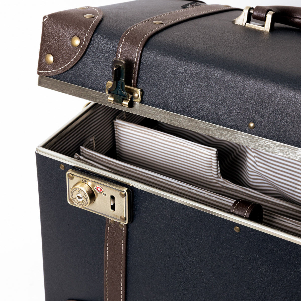 TOP OPEN Trunk Carry, Medium Size
